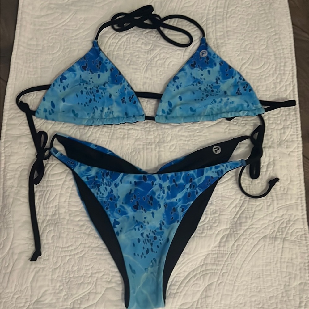 Pelagic Gear Bikini - S/M - Blue Dorado/Black Reversible